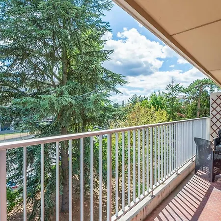 Apartman T4 With Balcony In - Welkeys *